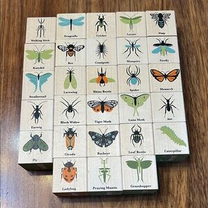 Uncle Goose Bug Blocks (with books and bugs figurines)